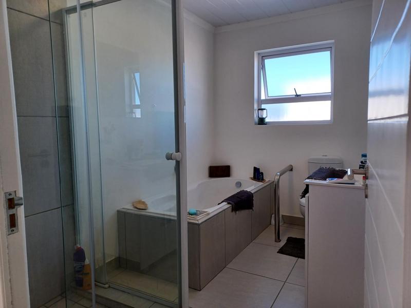 4 Bedroom Property for Sale in Dwarskersbos Western Cape